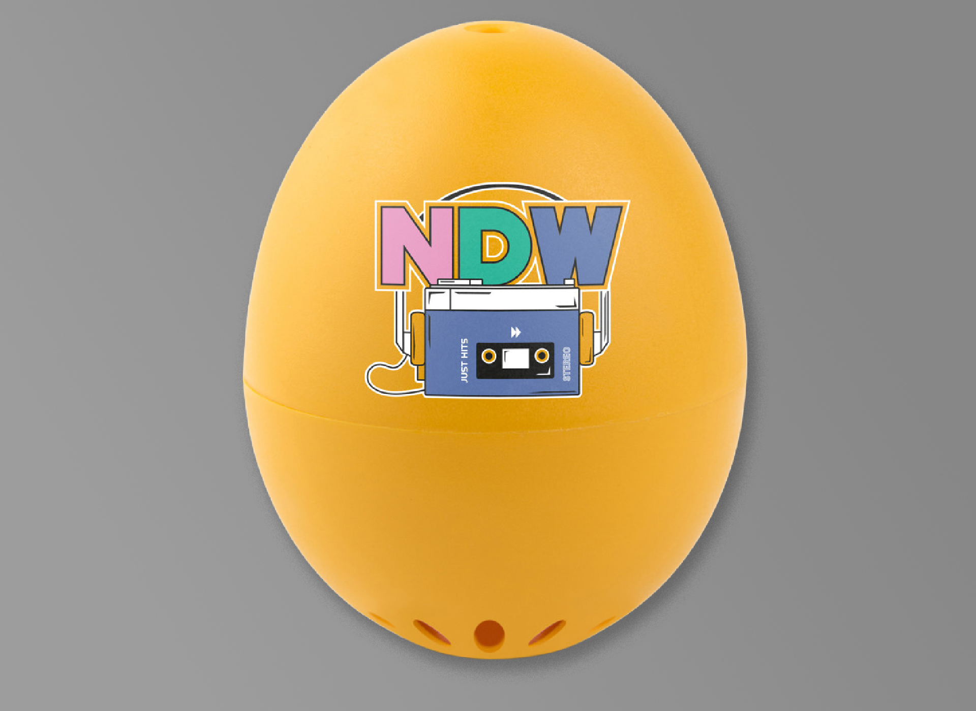 Ansicht auf ein gelbes PiepEi mit Schriftzug