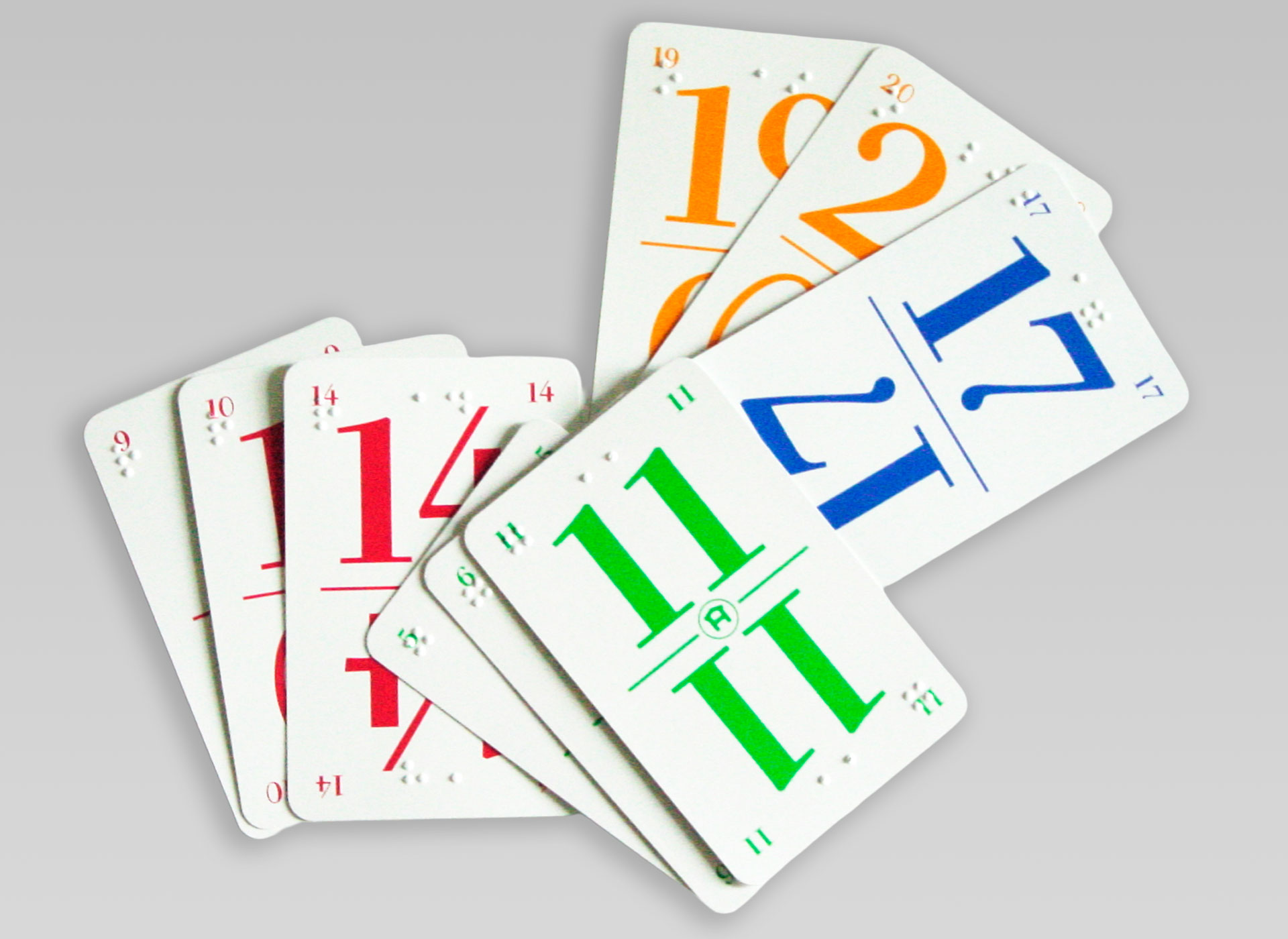 Ansicht auf die ausgebreiteten Spielkarten.